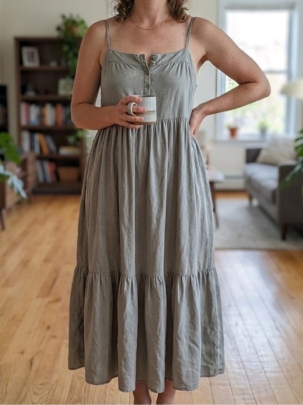 Light grey tiered midi dress